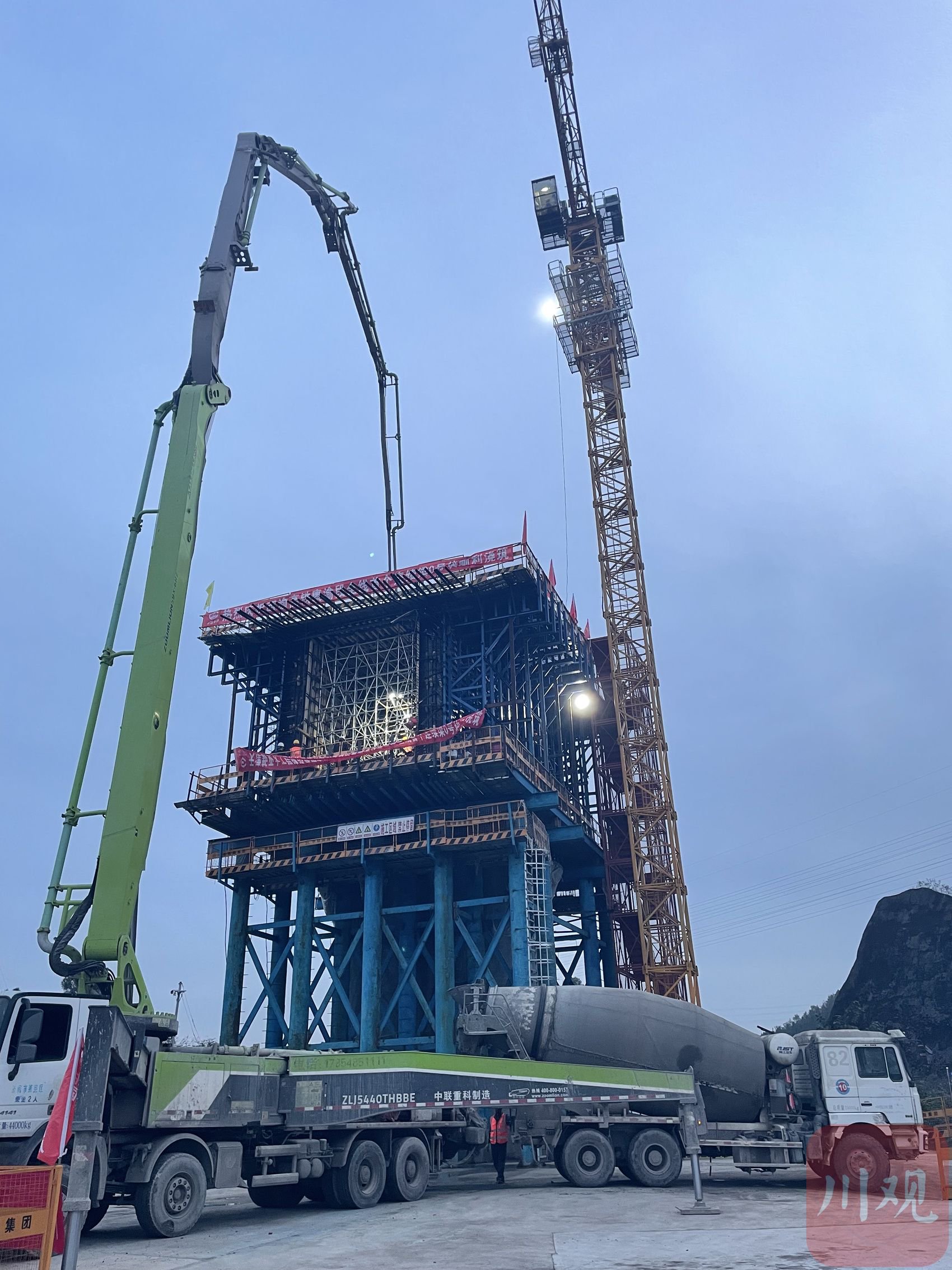 西渝高鐵康渝段橋梁上部結構施工正式啟動，工程建設邁入新階段